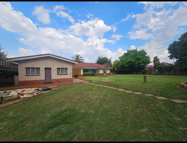 4 BEDROOM HOUSE FOR SALE IN DALESIDE